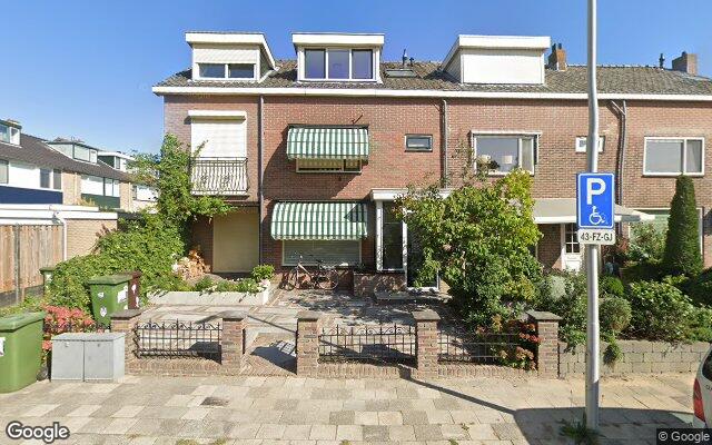 Street View Jacob Reviusstraat 12