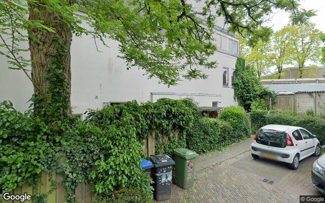 Street View Oost-Peterstraat 27