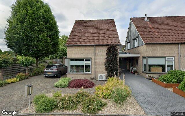 Street View Papiermakerserf 11