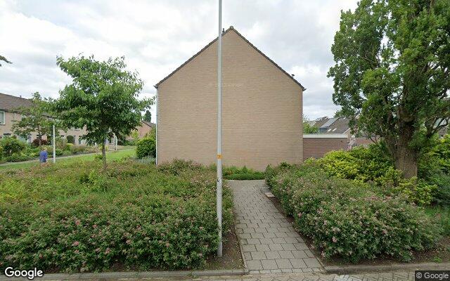 Street View Papiermakerserf 36