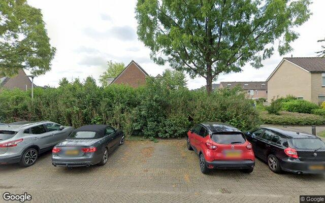 Street View Papiermakerserf 57