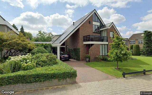 Street View Koninginnelaan 5