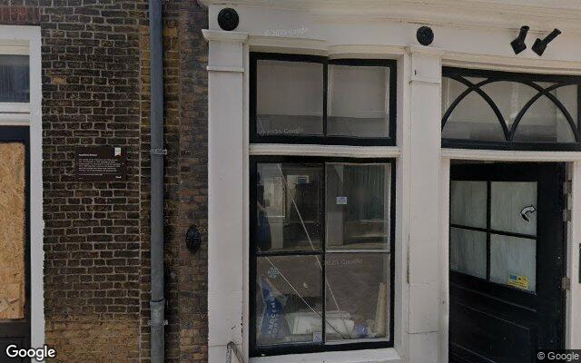 Street View Waalstraat 10