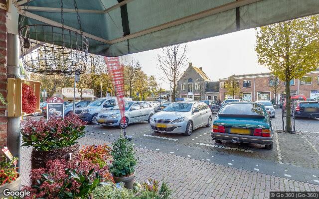 Street View Treubplein 17