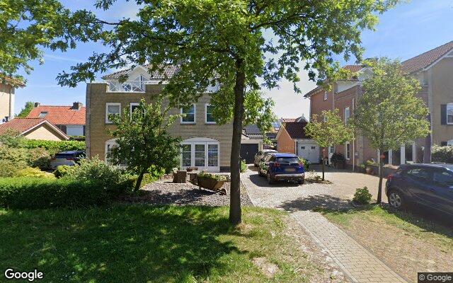 Street View Middensluis 18