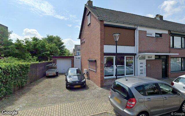 Street View Dennenstraat 11